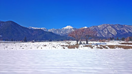 雪景色の常念道祖神からの常念岳
